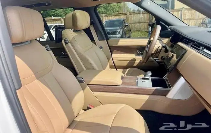 للبيع رانج روفر 2024 فئه Auto ممشى قليل جدا وارد كندا 5