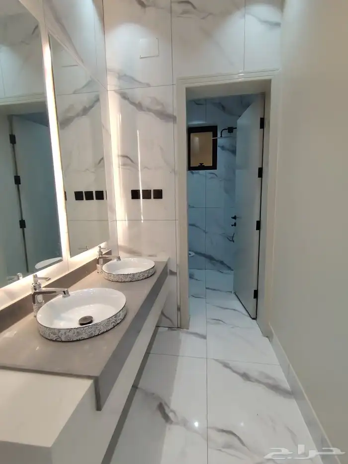 للبيع روف علوي مع بايكه سياره شمال خميس مشيط 5