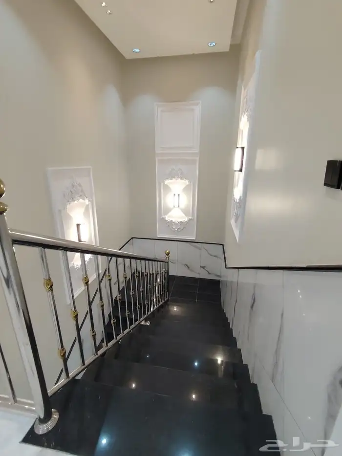 للبيع روف علوي مع بايكه سياره شمال خميس مشيط 17