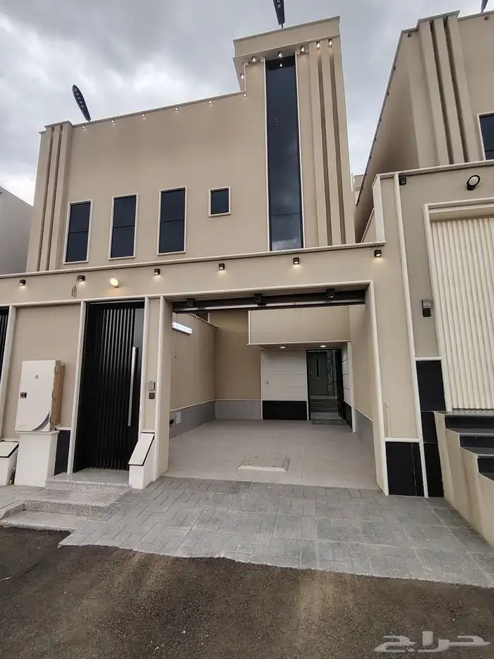 للبيع روف علوي مع بايكه سياره شمال خميس مشيط 0