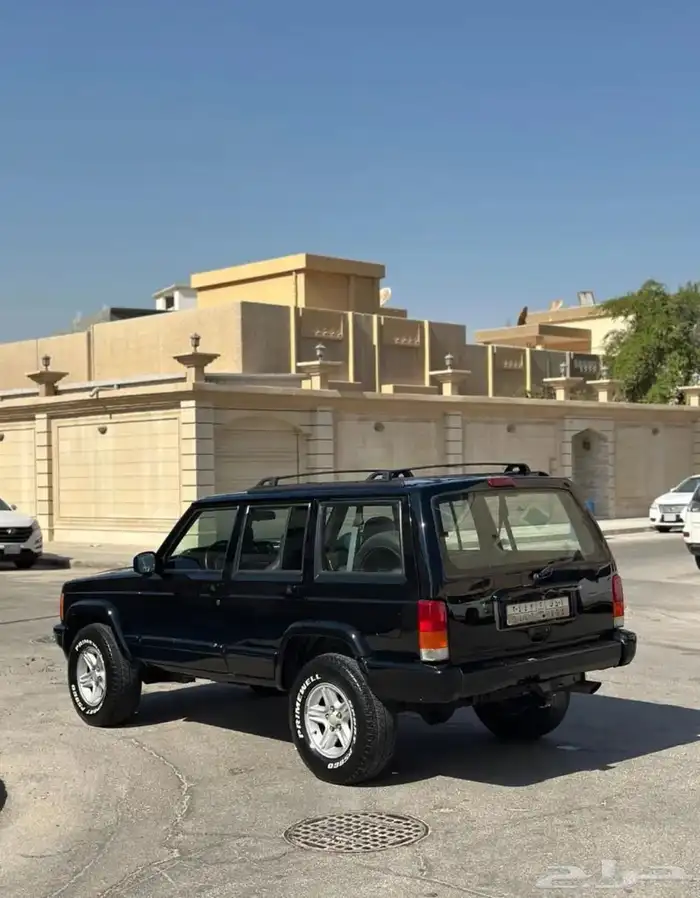 جيب شروكي 2000 0