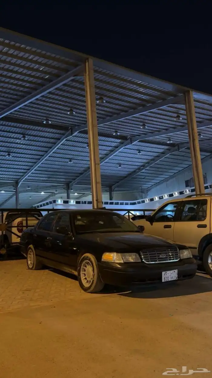 فورد كراون فكتوريا 2002 0