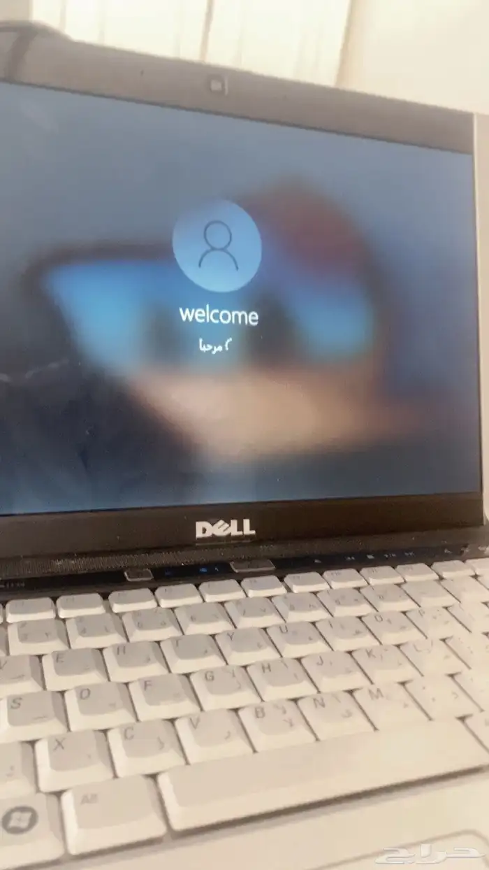 لابتوب شغال بس يحتاج بطاريه يشتغل وهو فالشاحن 4