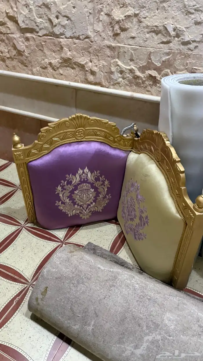 للبيع اثاث 3
