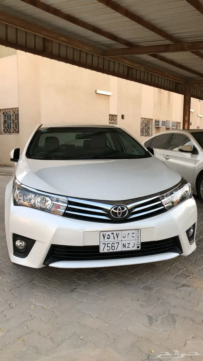 كورولا 2015 للبيع مالك أول 1