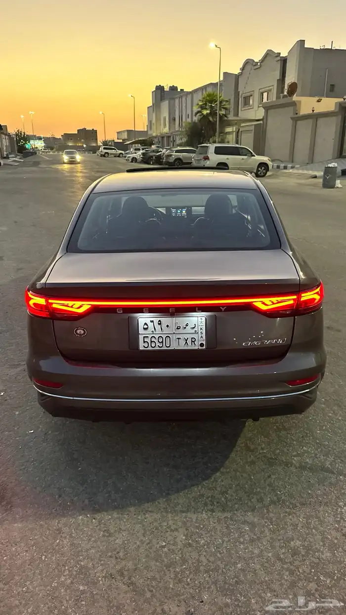 جيلي امجراند 7 2023 فل 9