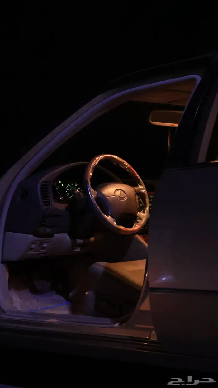 لكزس LS400 موديل 1999 6