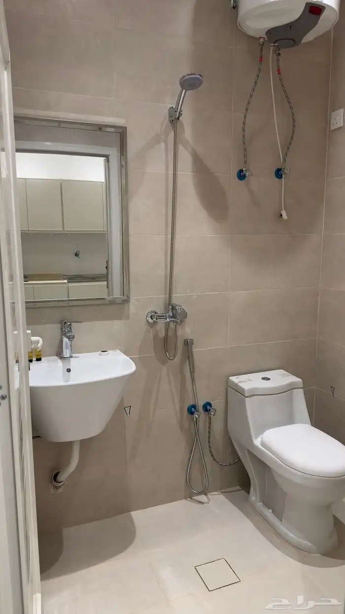 شقه للايجار 32