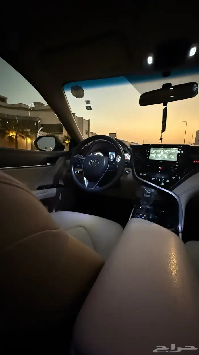 تويوتا كامري 2023 هايبرد 16