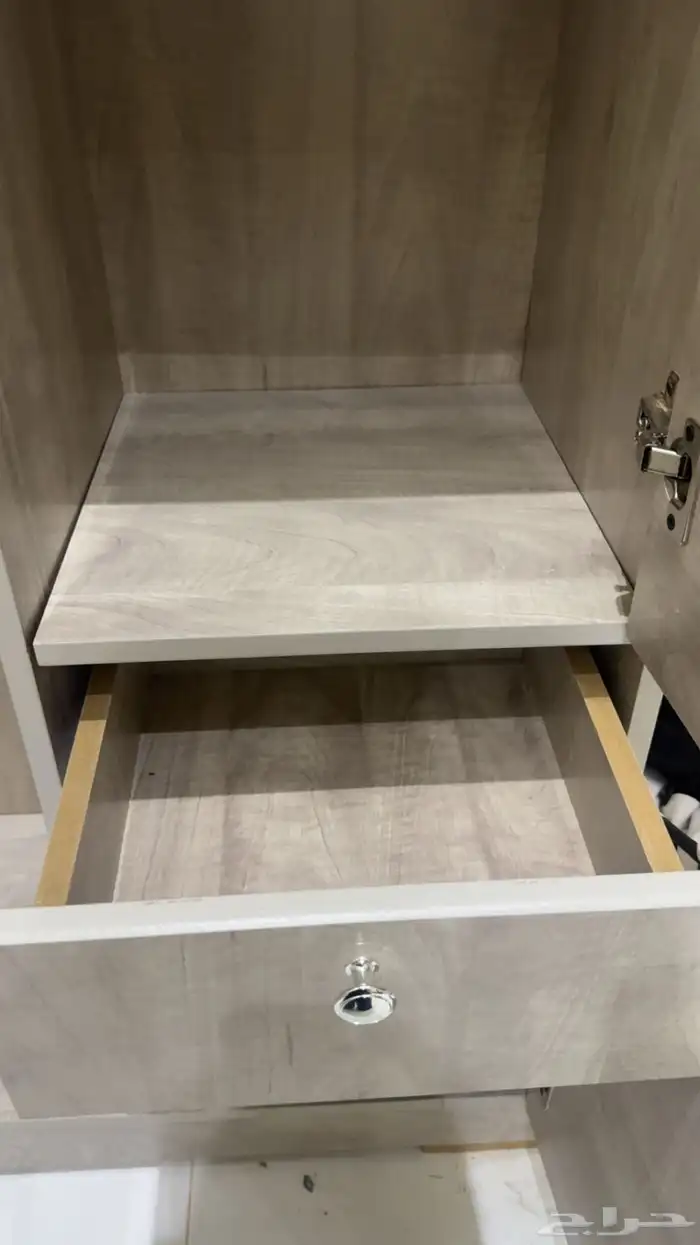 دولاب للبيع 3