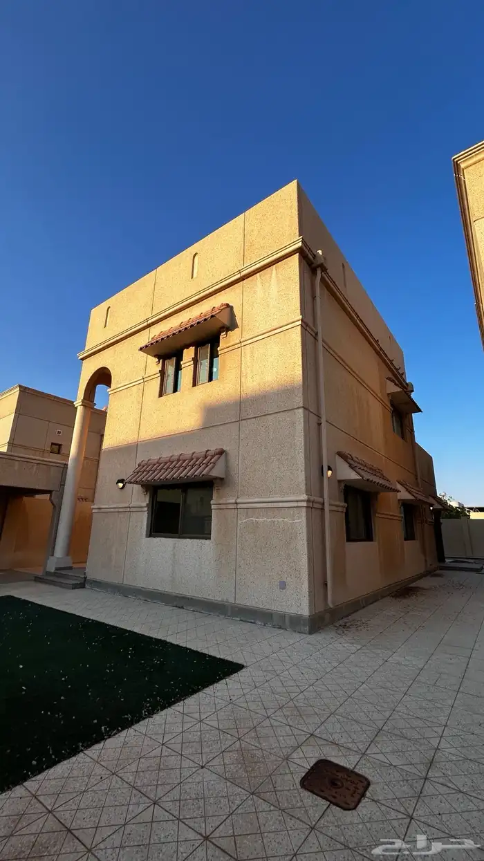 فيلا A1 للبيع في حي جلمودة 0