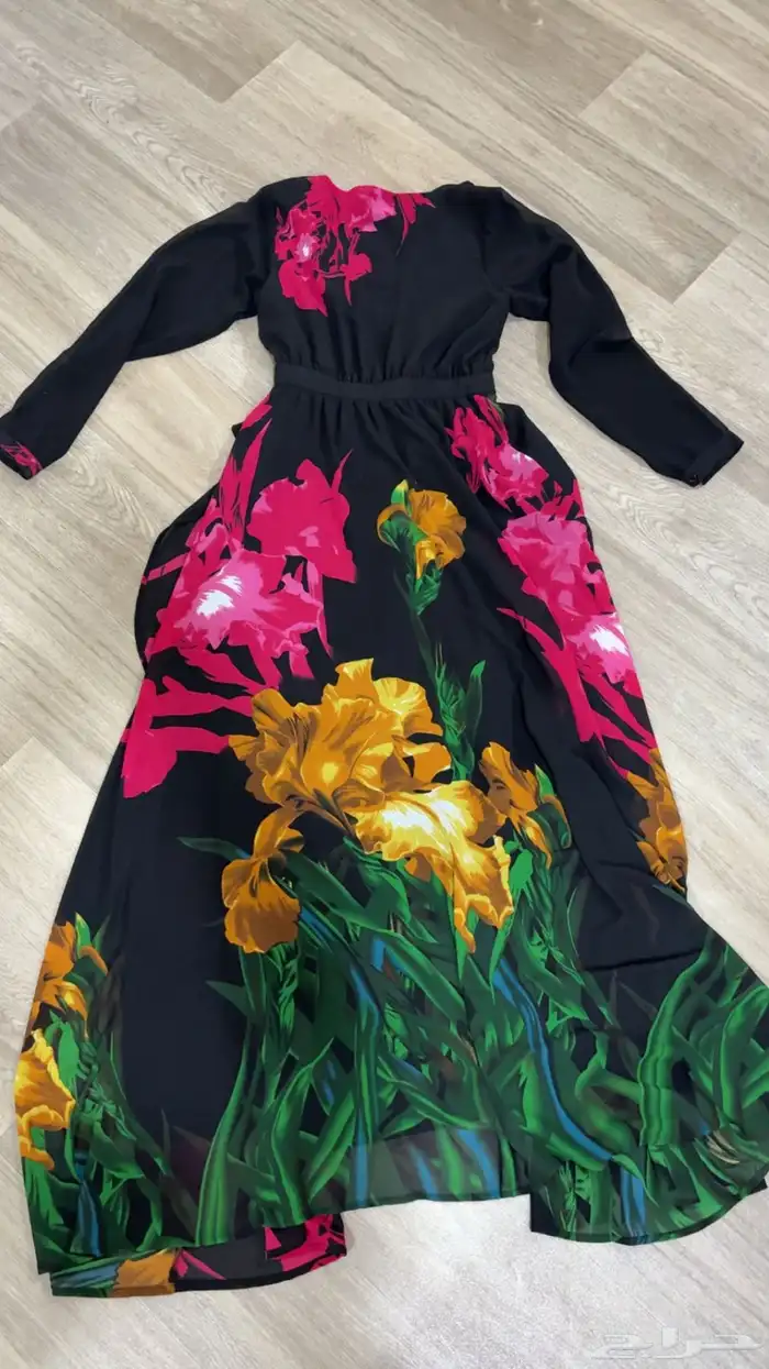 فستان من أتزماين بسعر 100 مقاس 10  M 1