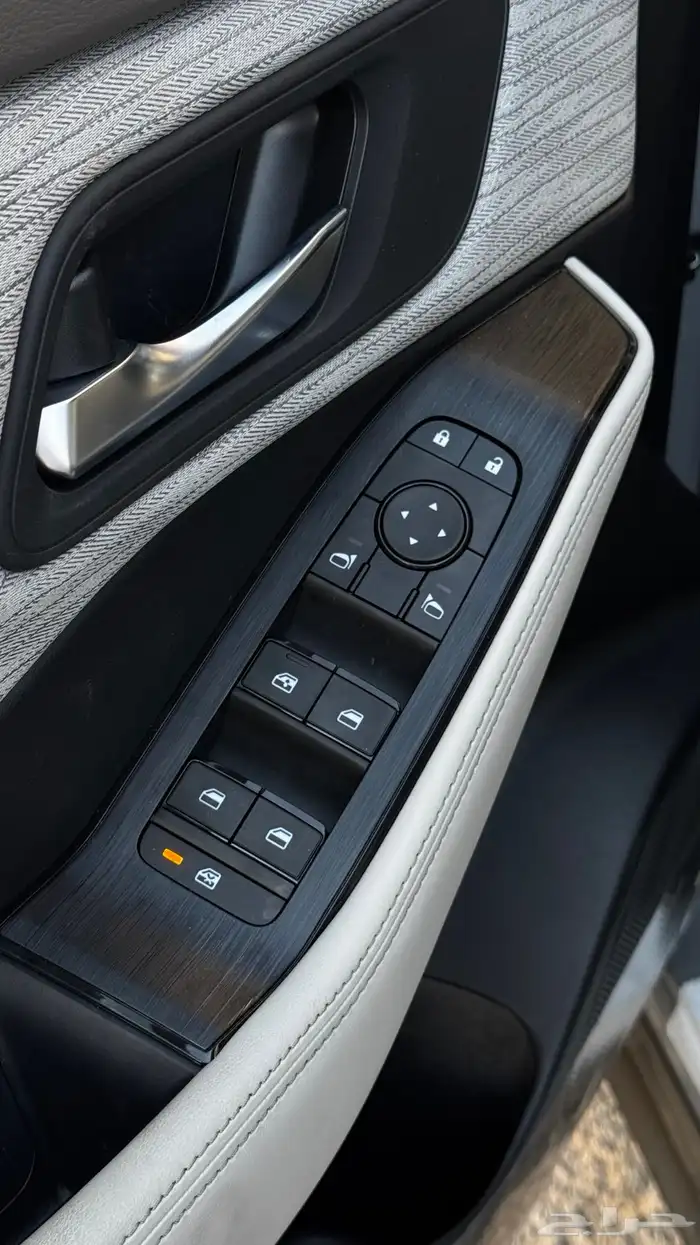 نيسان اكستريل 2.5 بدون دبل 5 مقاعد 2025 - 93.500 2