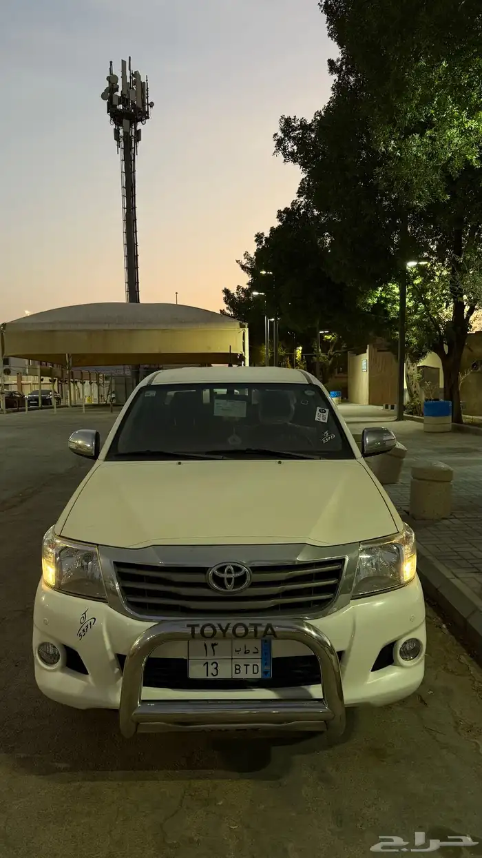 هايلوكس مخزن 2013 GLX فل كامل قير عادي وكاله 6