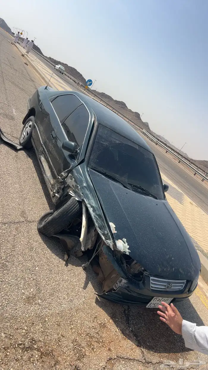 كامري 98 مصدوم  للبيع 5