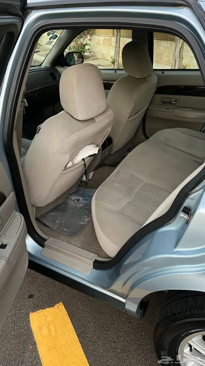 فورد جراند ماركيز ممشى قليل نظيف جدا 6