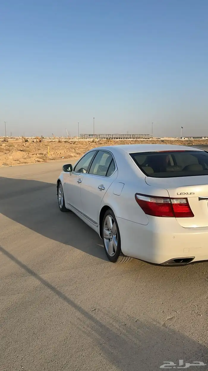 لكزس LS460 L سعودي عبدالطيف جميل 6