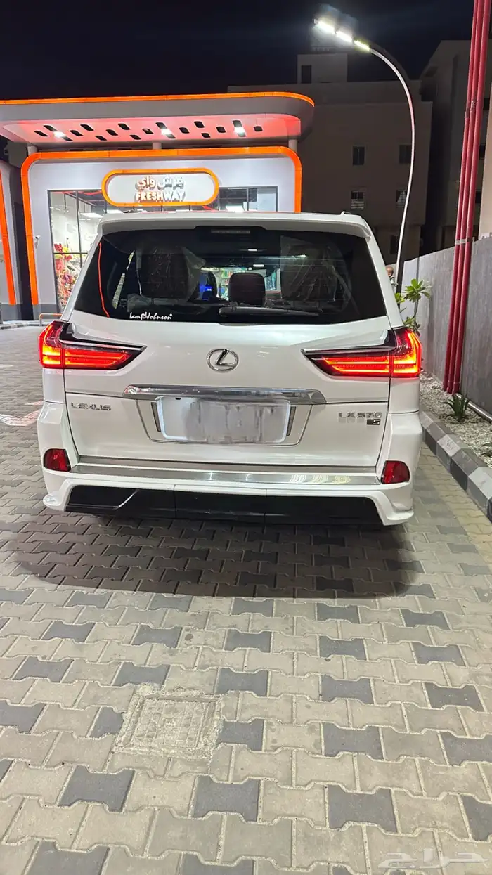 جيب لكزس LX 570 3