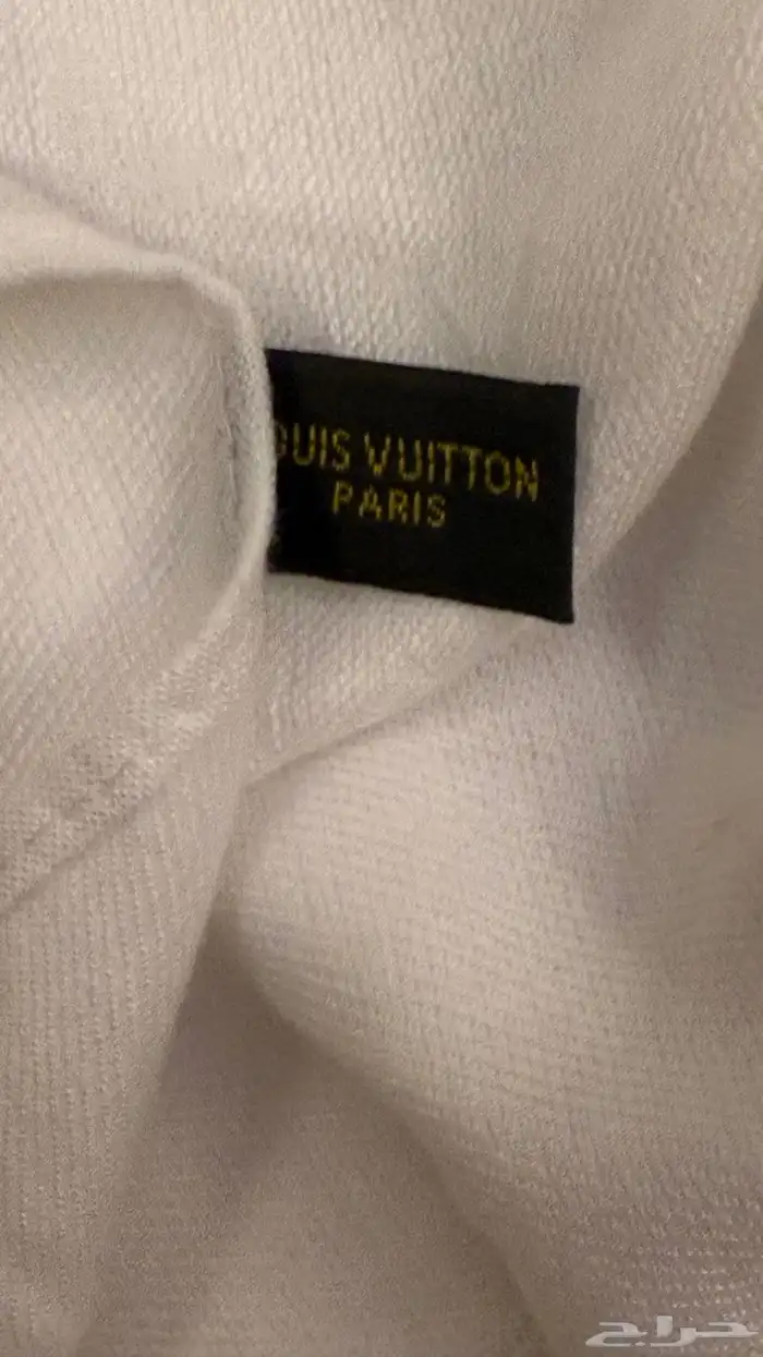 شال شتوي LV لون سكري 3