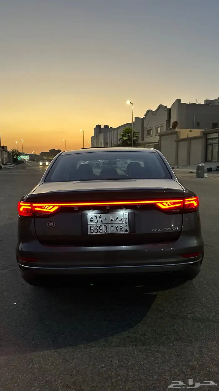 جيلي امجراند 7 2023 فل 8