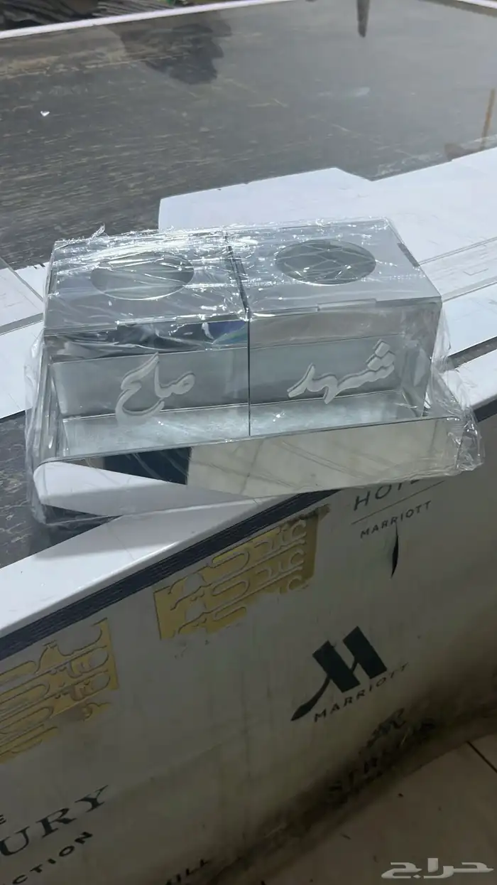 لوحات متاجر وجهات منازل ومباخر وطباعه وتركيب استيكرات 10