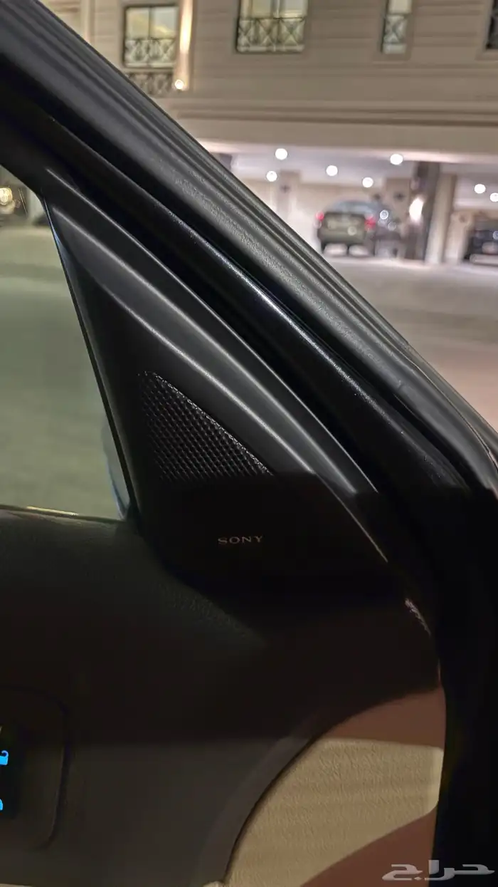 فورد فيوجن SEL شبه مخزن 9