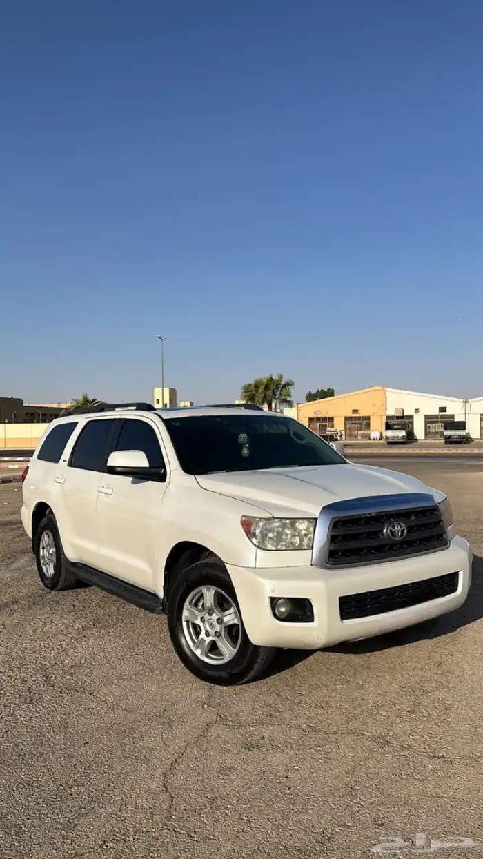 تويوتا سكويا SR5 نص فل 2016 0