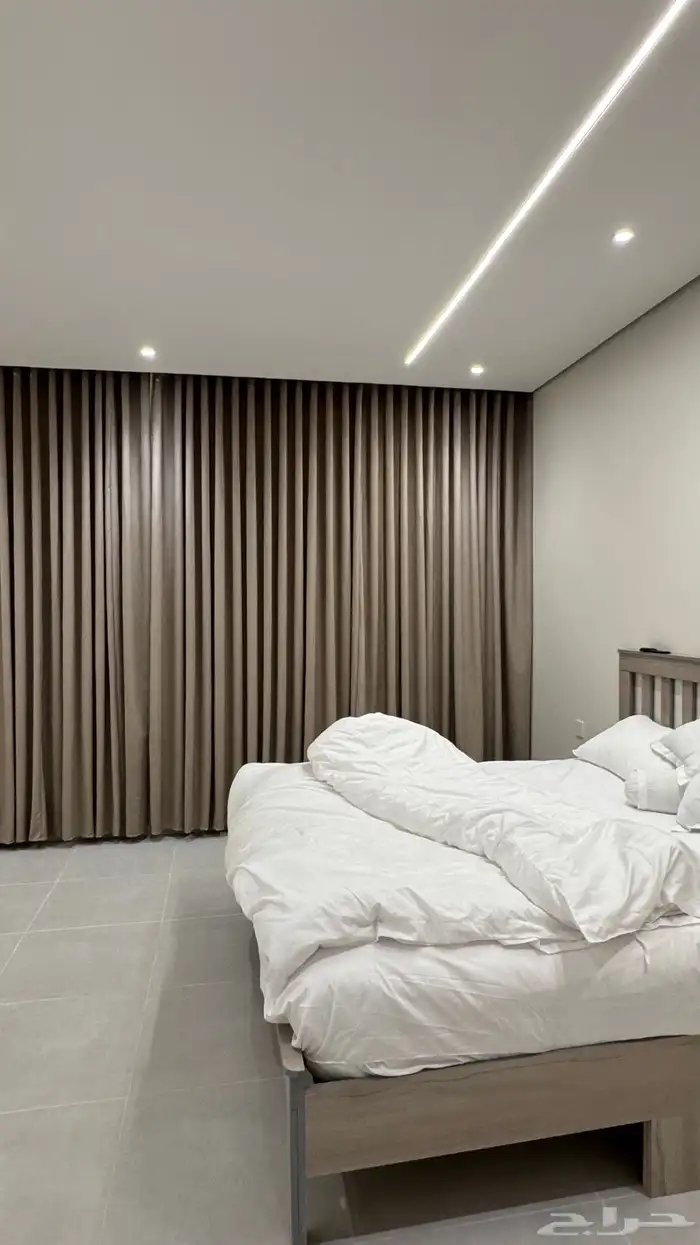 شقه للايجار 42