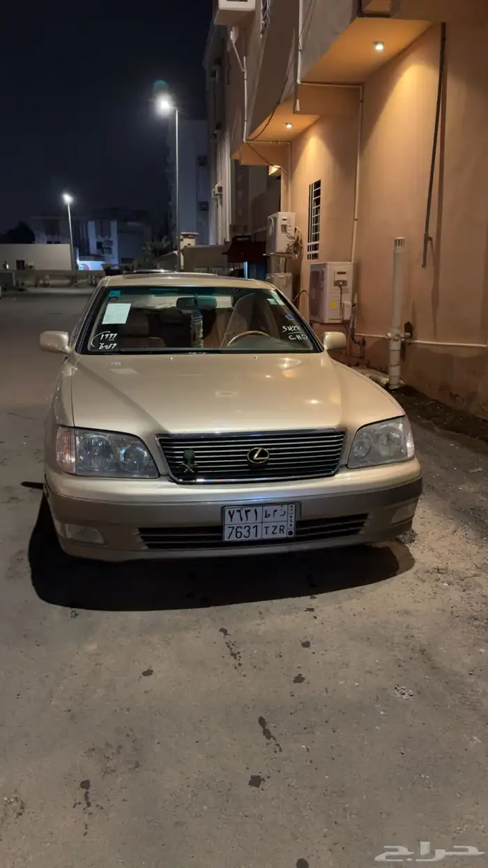 لكزس LS400 موديل 1999 14
