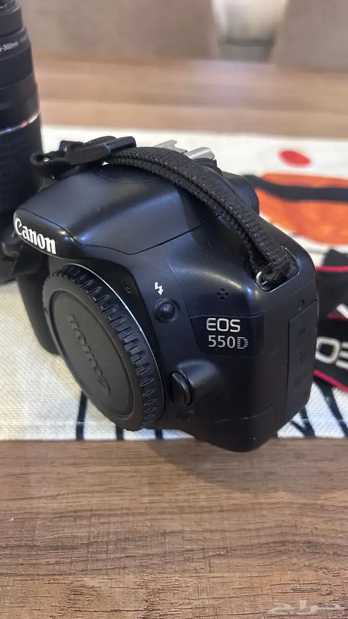 كاميرا كانون D550 احترافيه 5