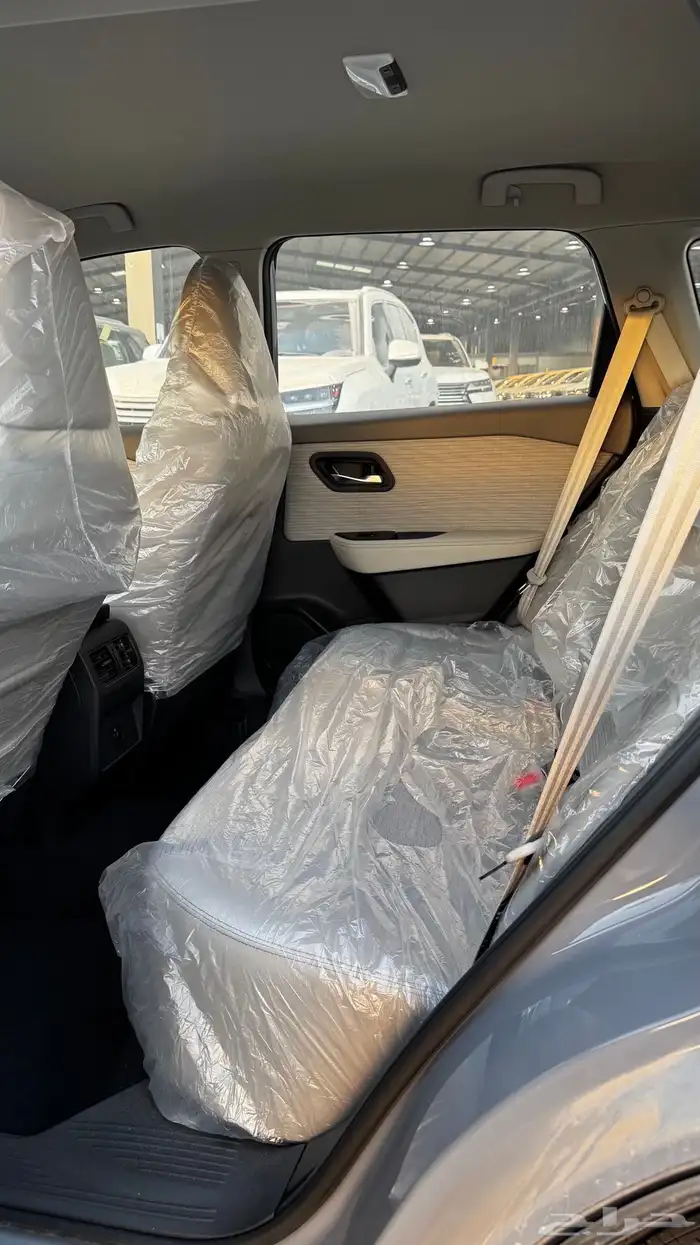 نيسان اكستريل 2.5 بدون دبل 5 مقاعد 2025 - 93.500 5