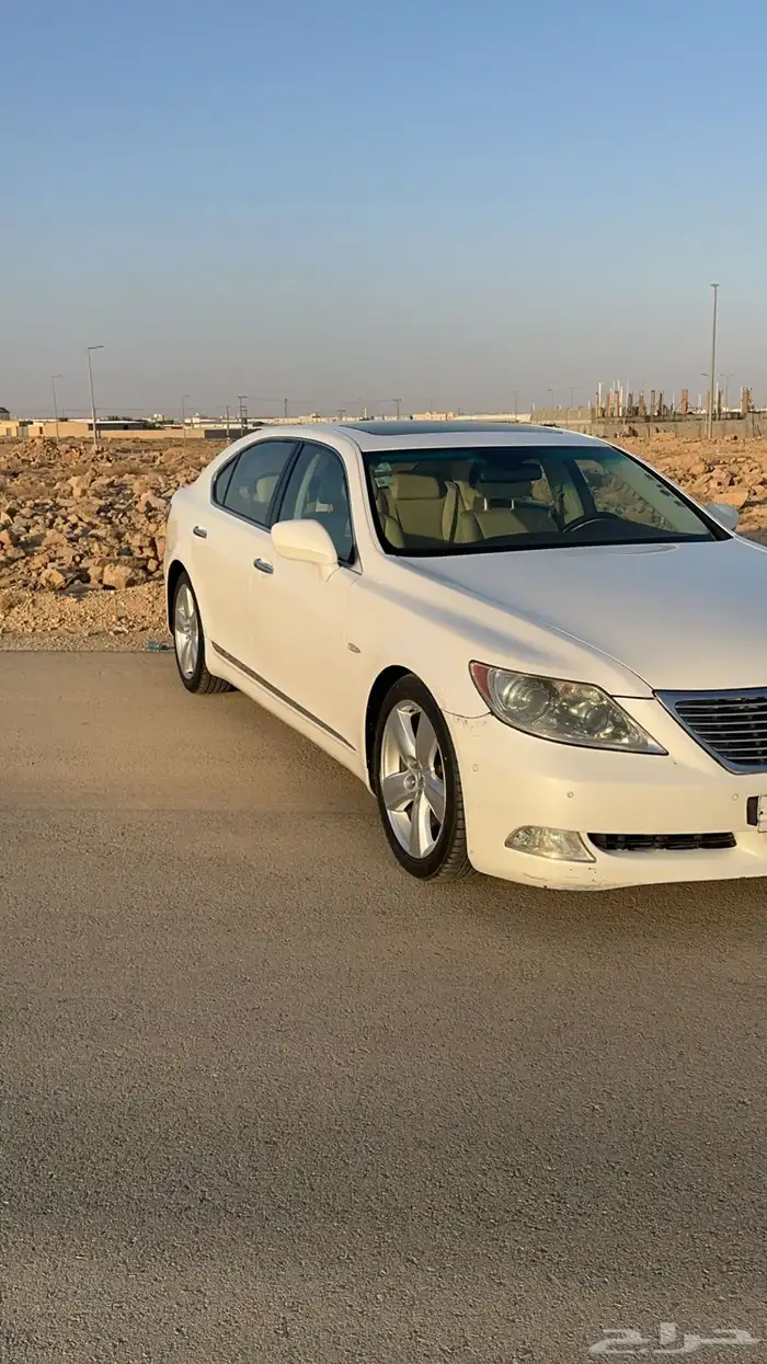 لكزس LS460 L سعودي عبدالطيف جميل 9