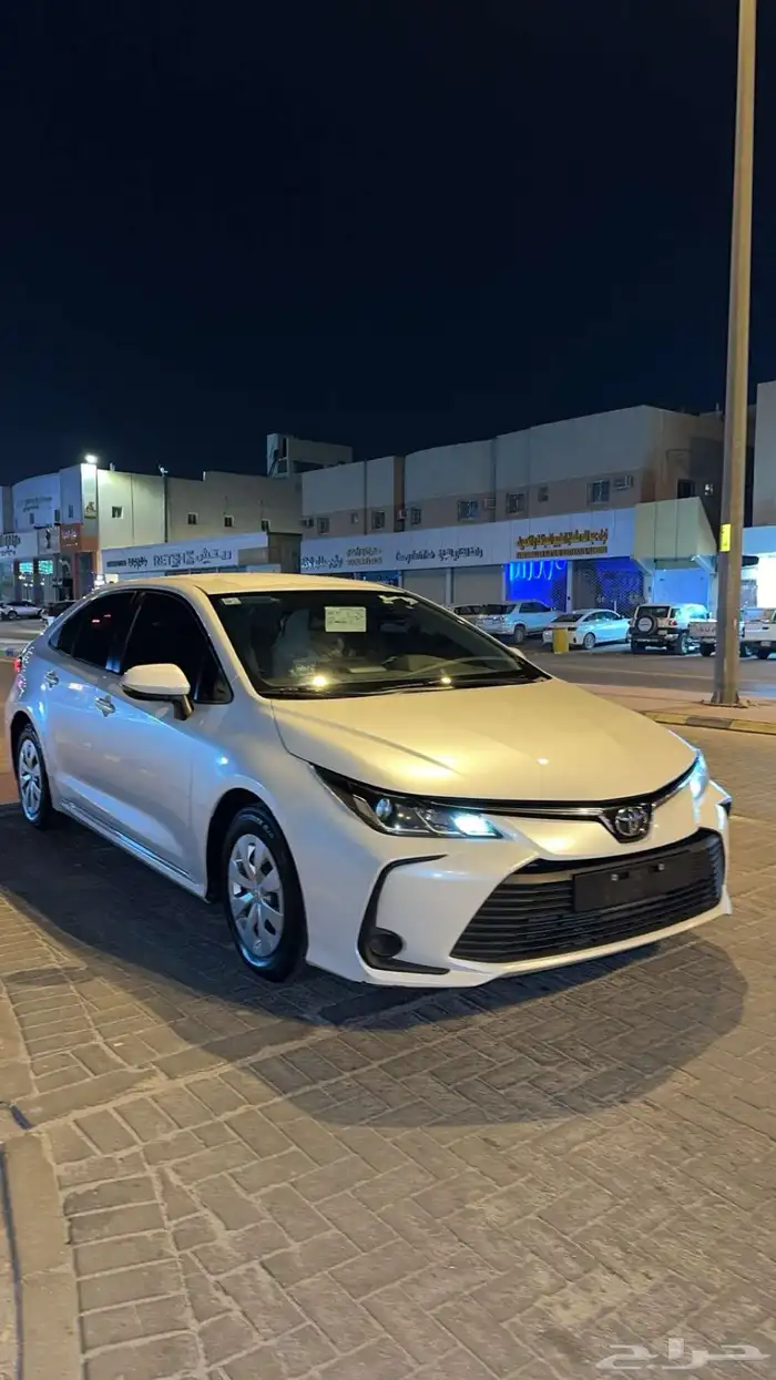 كورولا 2022 ستاندر 2000 cc 2