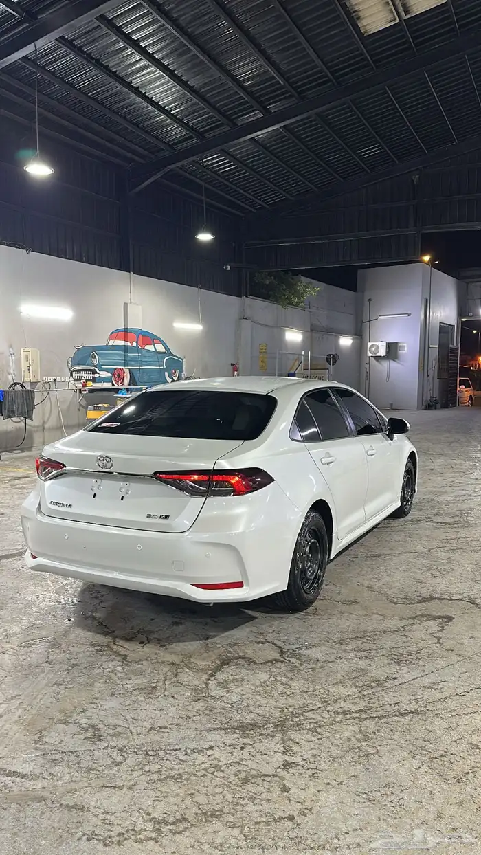 كورولا 2022 ستاندر 2000 cc 4