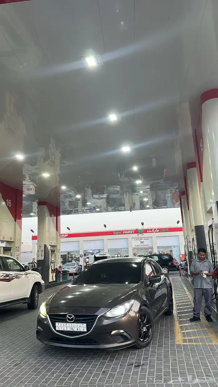 مازدا 3. 2015 8
