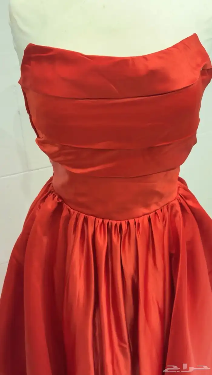 فستان جديد لبس مره وحده قابل لتفاوض للجاده فقط 1