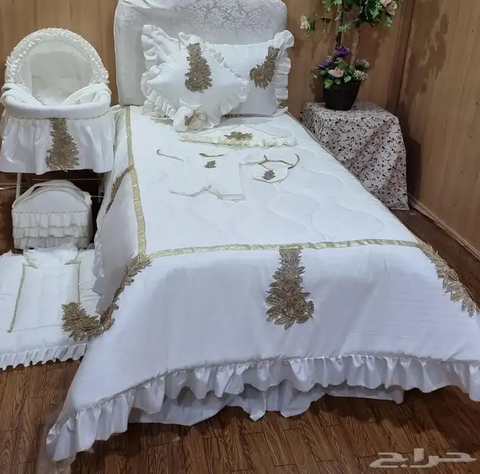 طقم نفاس 11 قطعه والقطع مفرش سرير ام سرير طفل شيال 6