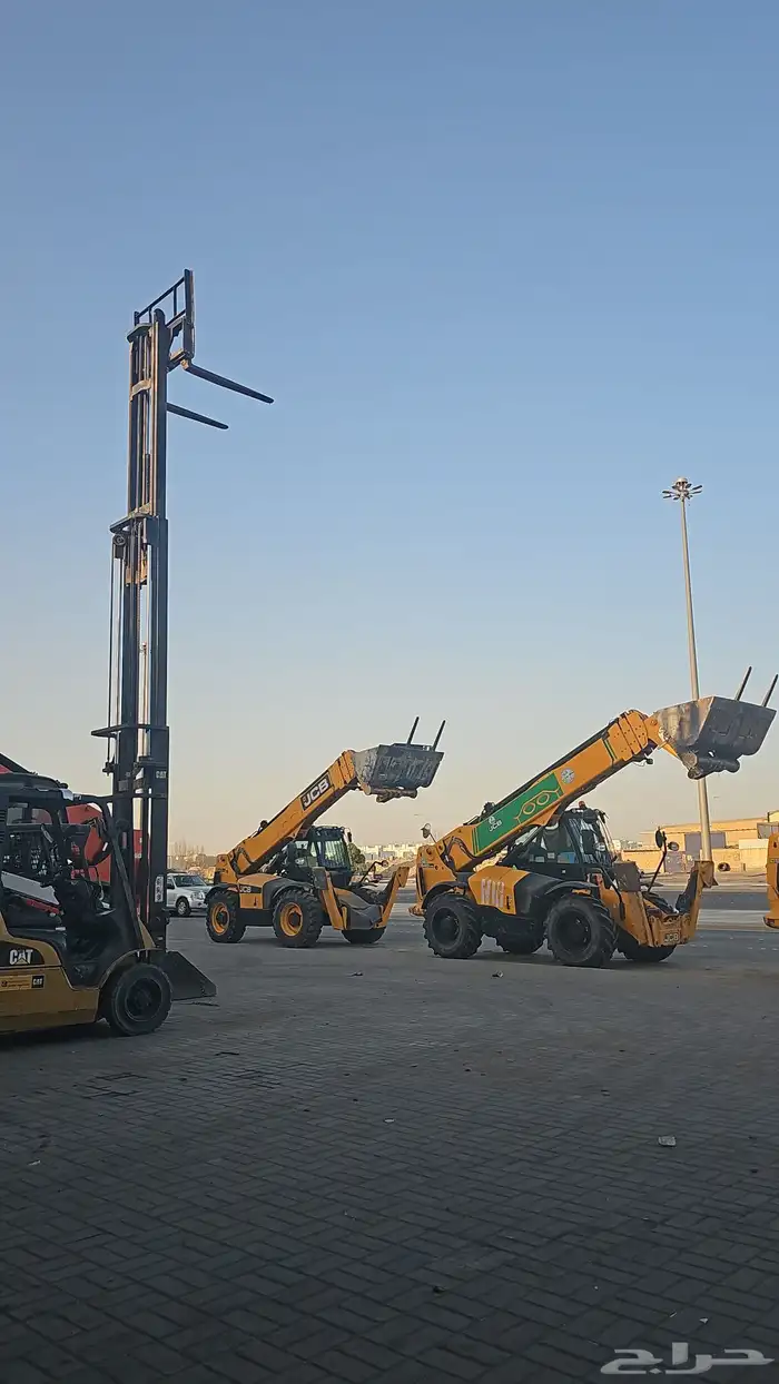 تقديم خدمات تاجير رافعات شوكية ومعدات بجميع مناطق المملكه 0