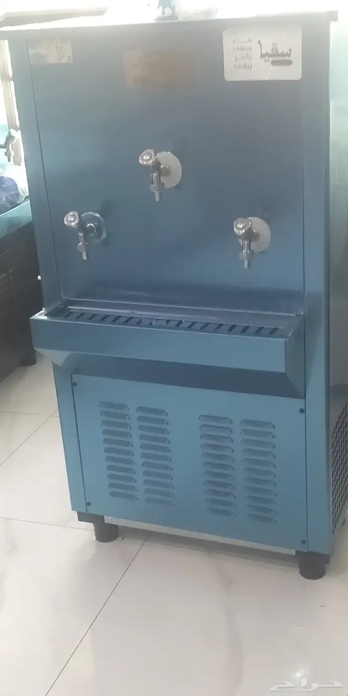 يقوم المصنع العربي بتصنيع ادوات المطاعم وغرف التبريد والتجمي 3