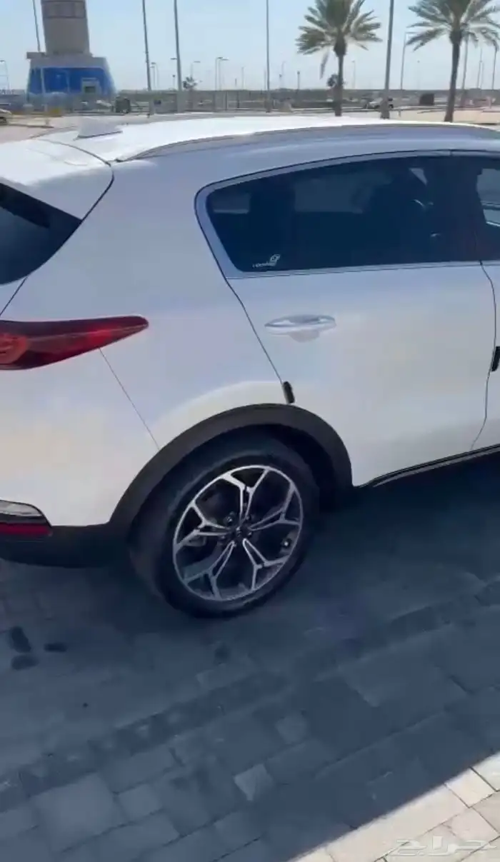 كيا سبورتاج بلاك بيري 4