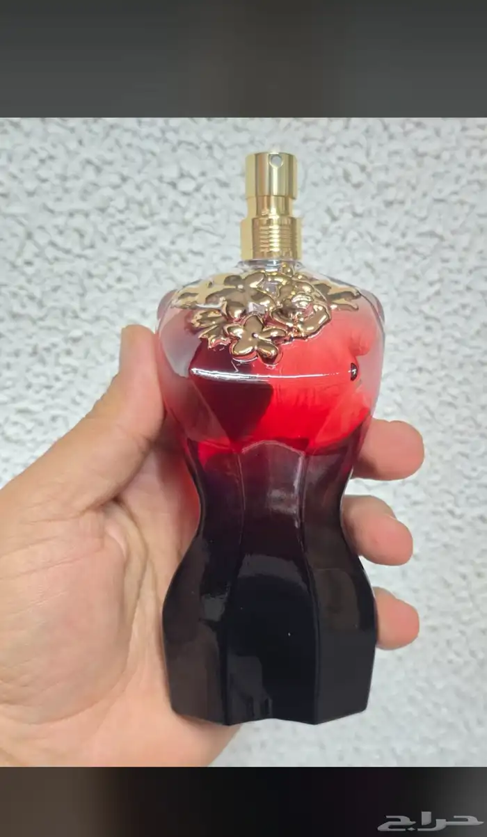 نوفر جميع انواع العطور باسعار الجملة اي عطر تبغاه يوصلك الى 10