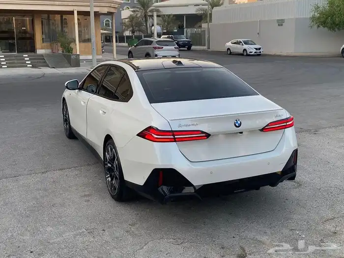 بي ام دبليو 520i M kit 2024 خليجي 4
