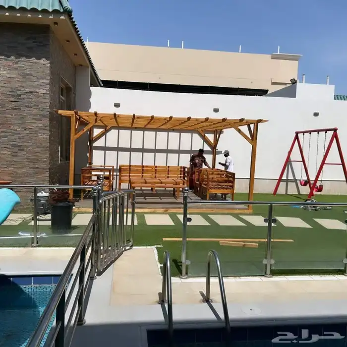 تم تنفيد أخر أعمالنا تفصيل مظله و كراسي و طاوله و بأر كلاسي 16