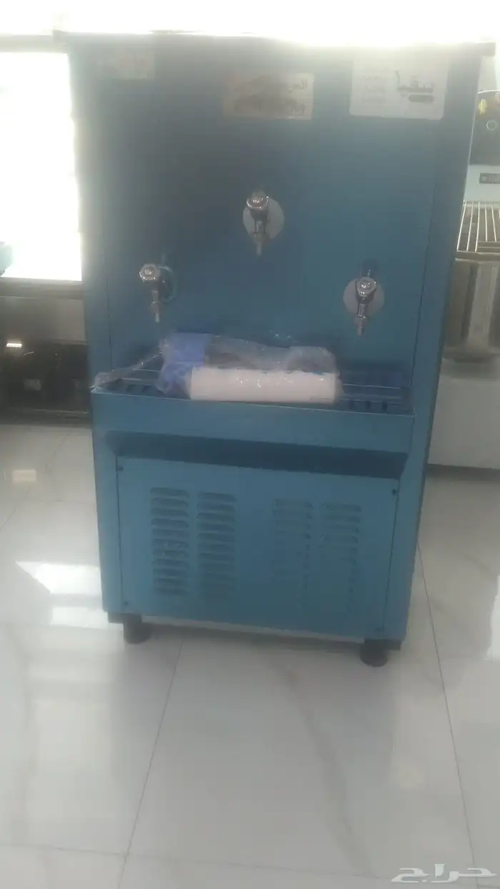 يقوم المصنع العربي بتصنيع ادوات المطاعم وغرف التبريد والتجمي 11