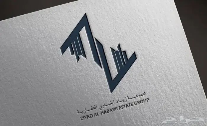 هل تبحث عن مصمم جرافيك محترف يحو ل أفكارك إلى تصاميم تبقى 1