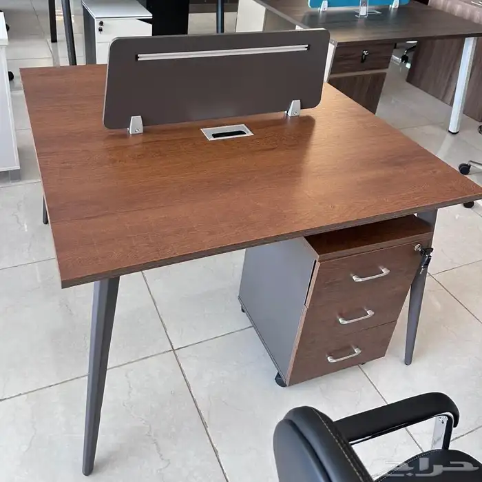 أثاث مكتبي _ طاولة اجتماعات _ دواليب _ كراسي 30