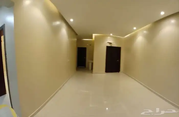 شقه للايجار من غرفتين يوجد بلاط ومفروش مخطط رح ابوعريش 0