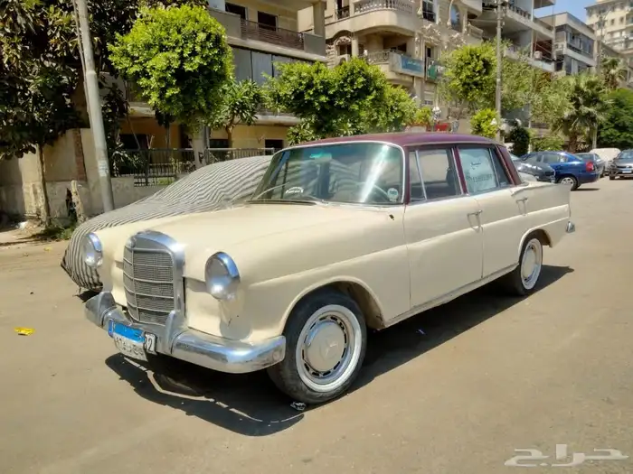سيارة مرسيدس موديل 1964 تحفة وقود ديزل مرخصة لمدة سنة 1