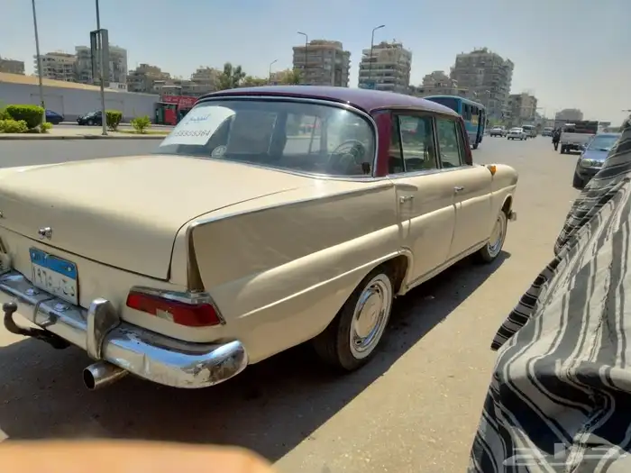 سيارة مرسيدس موديل 1964 تحفة وقود ديزل مرخصة لمدة سنة 2