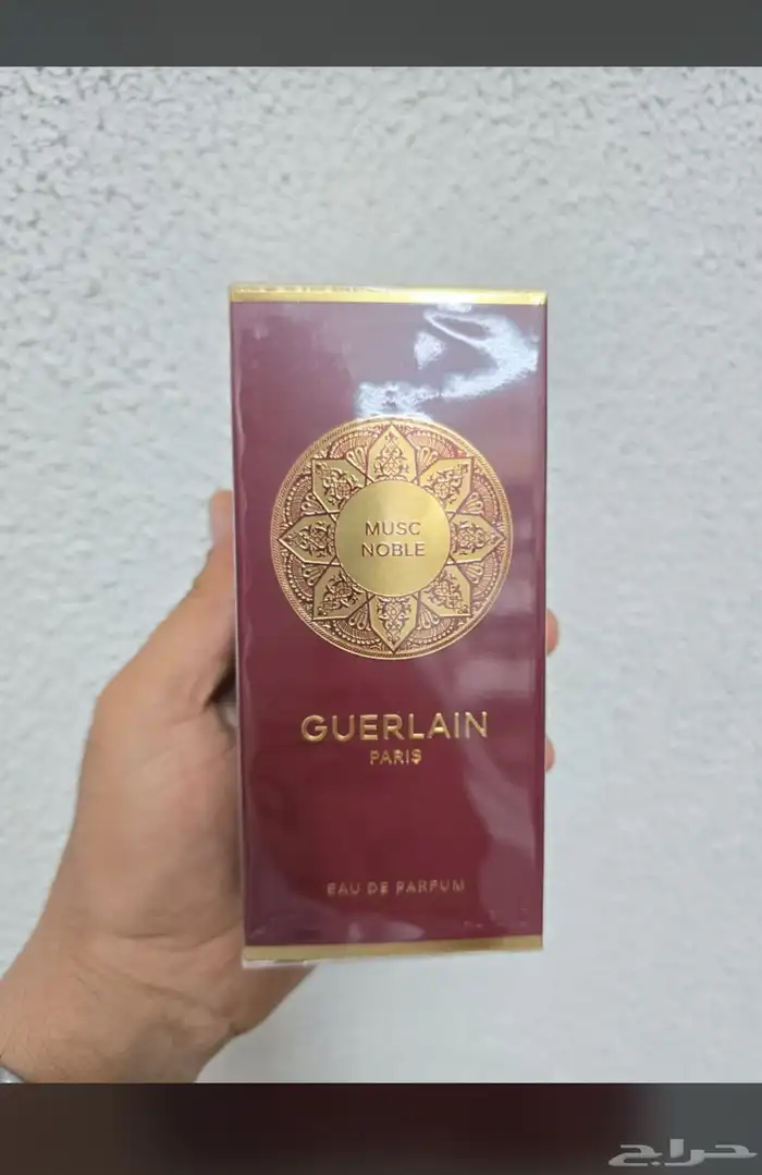 نوفر جميع انواع العطور باسعار الجملة اي عطر تبغاه يوصلك الى 50